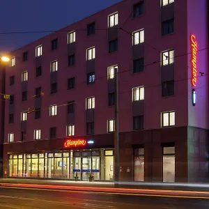 Hampton By Hilton Center Hotel
