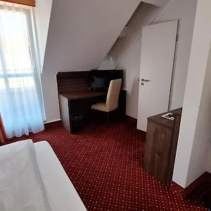 Invite Hotel